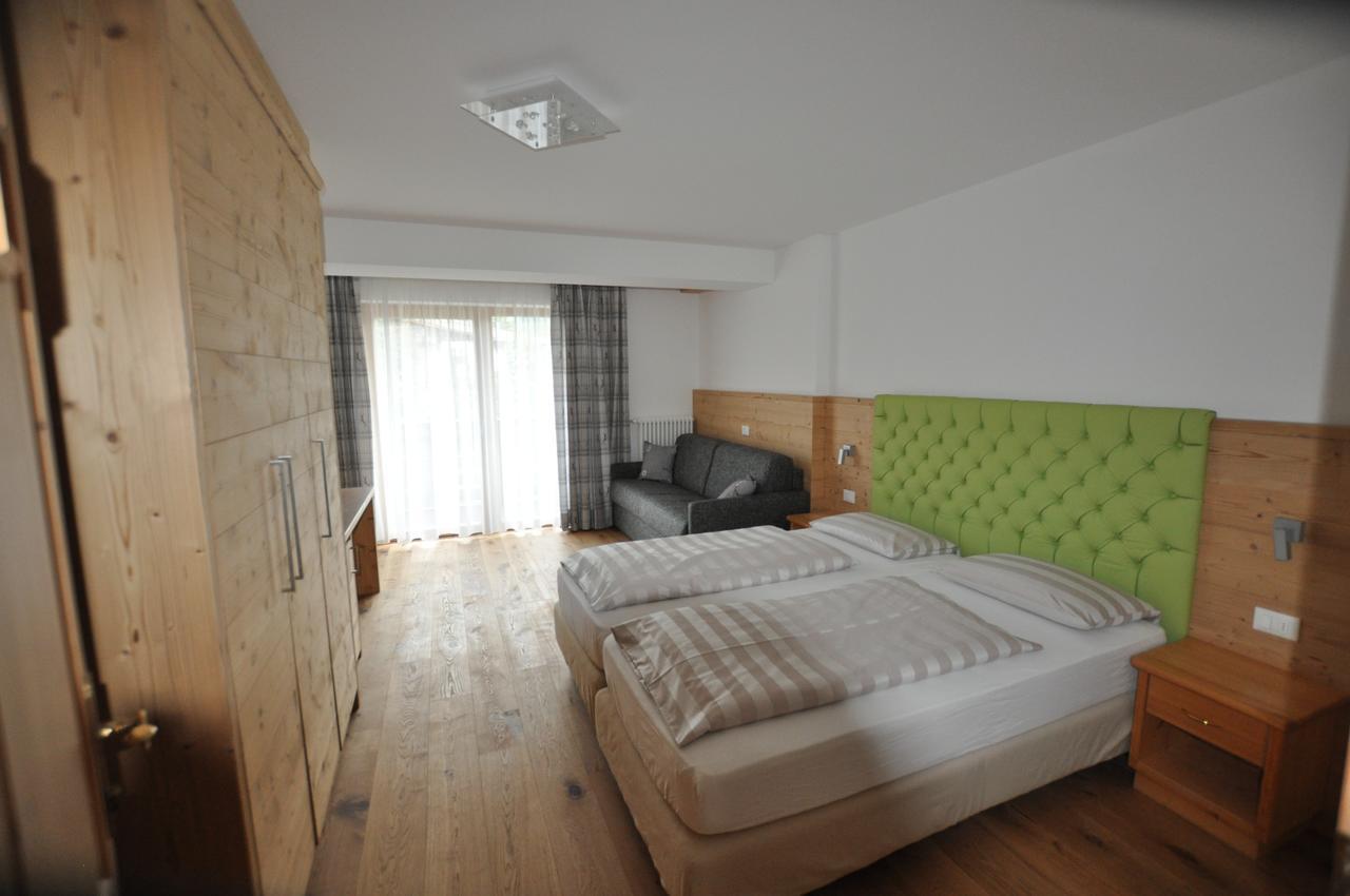 Piccolo Hotel Claudia No Pets San Vigilio Di Marebbe Exterior foto