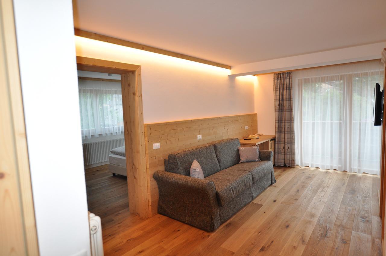 Piccolo Hotel Claudia No Pets San Vigilio Di Marebbe Exterior foto