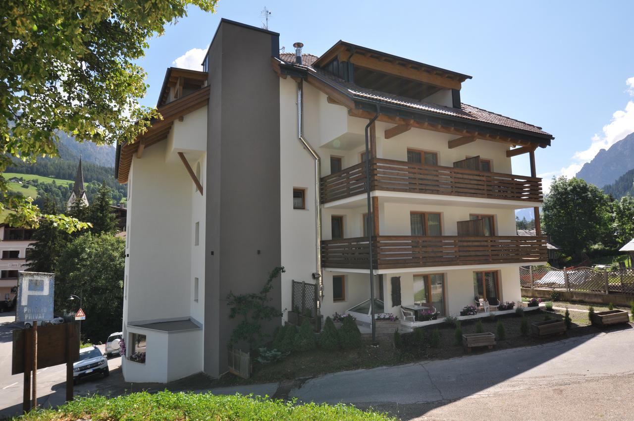 Piccolo Hotel Claudia No Pets San Vigilio Di Marebbe Exterior foto