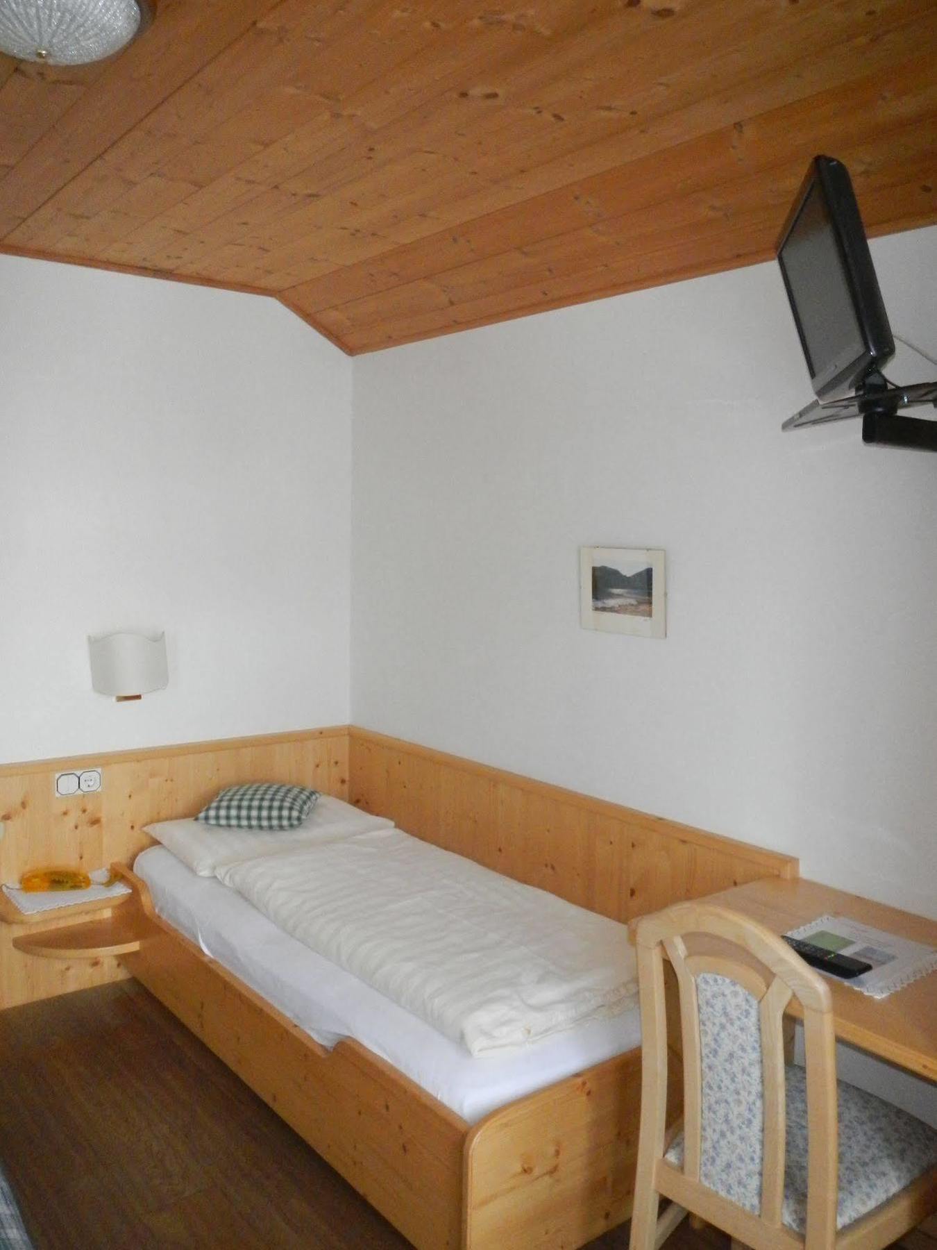 Piccolo Hotel Claudia No Pets San Vigilio Di Marebbe Exterior foto
